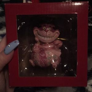 Cheshire cat figurine